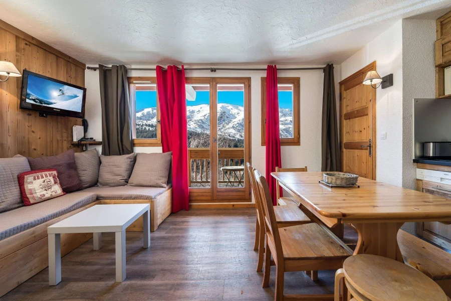 apartment-christmas-6.html