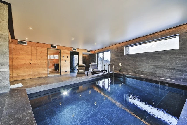 chalet-kuma-old.html