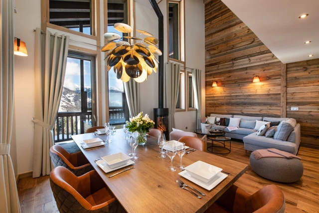 Chalet Yellowstone Lodge 4