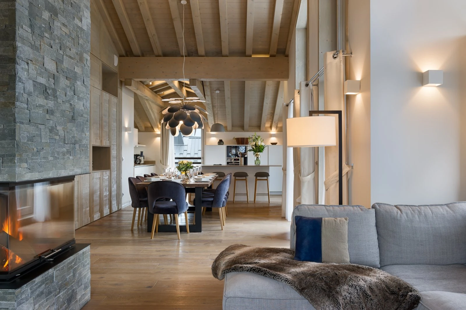 Penthouse Annapurna B304