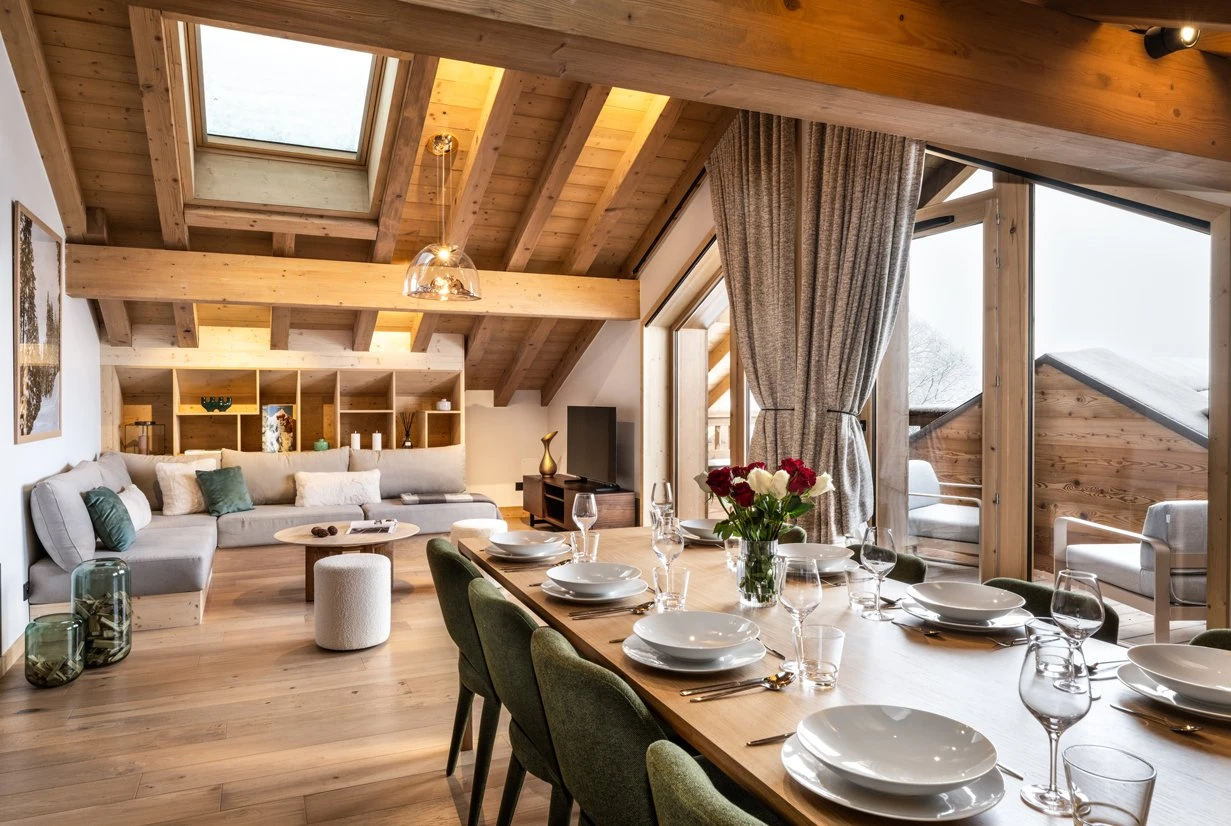 Penthouse Falcon Lodge E31