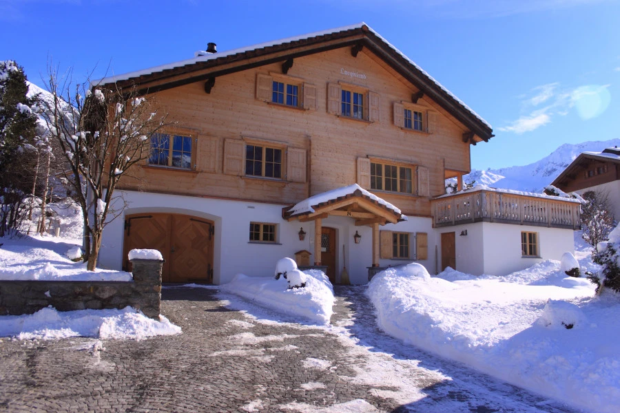 chalet-luegisland.html