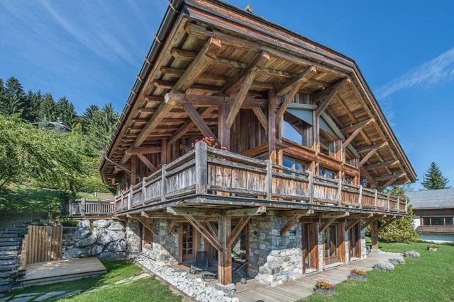 chalet-crystal-white.html