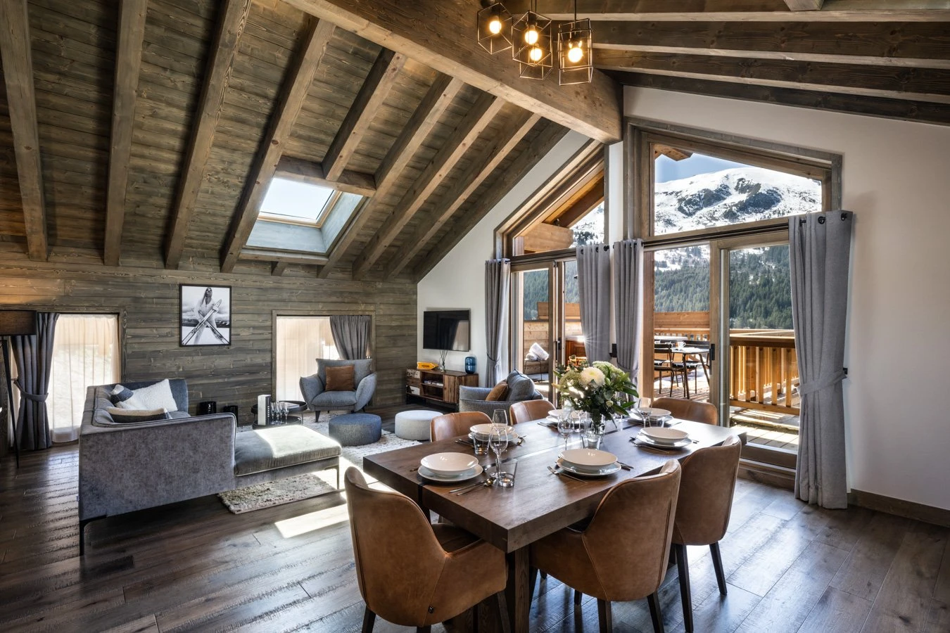 Penthouse Falcon Lodge I01